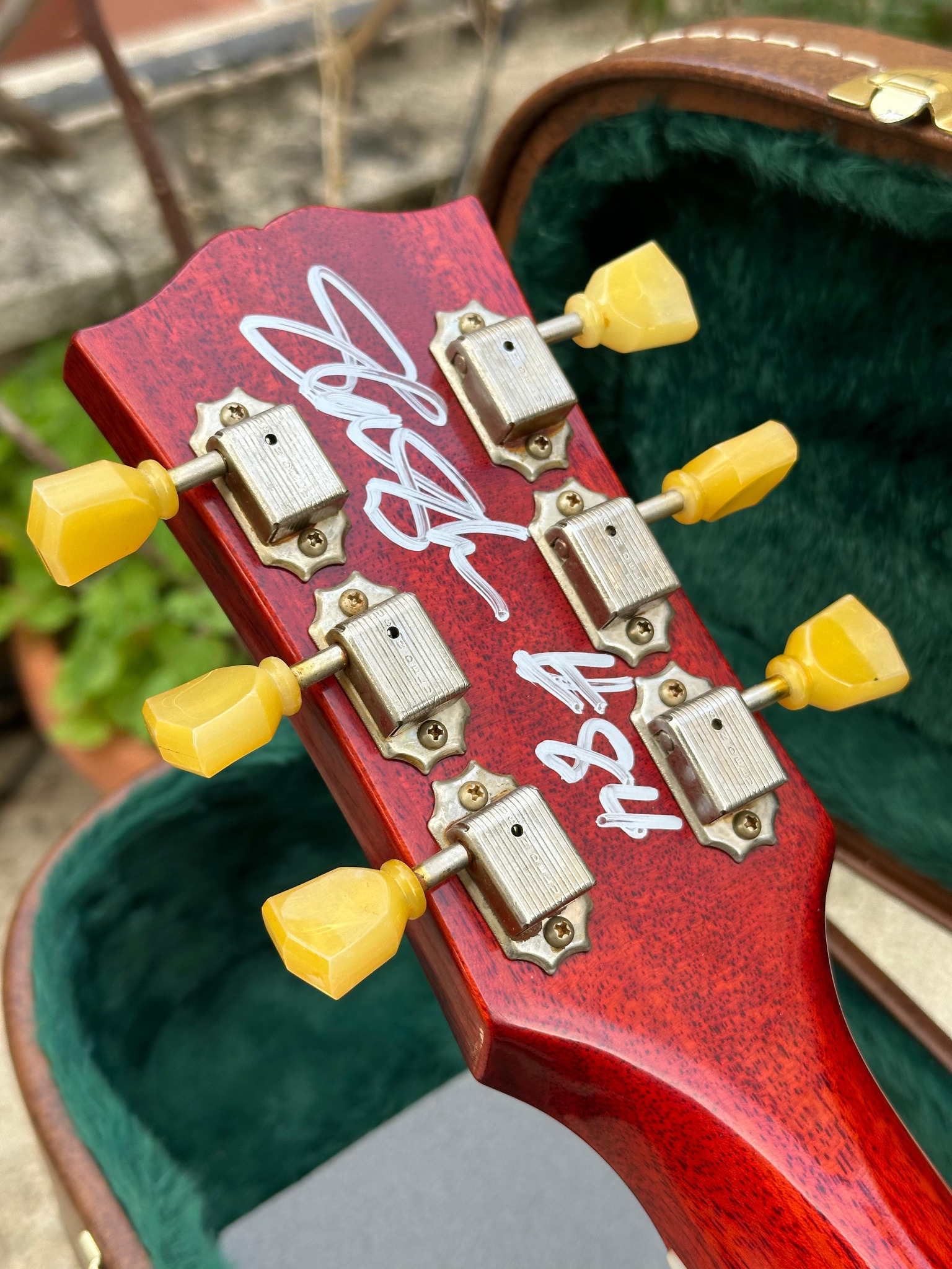 Additional view of the Brazilian Dream Les Paul, photo 4
