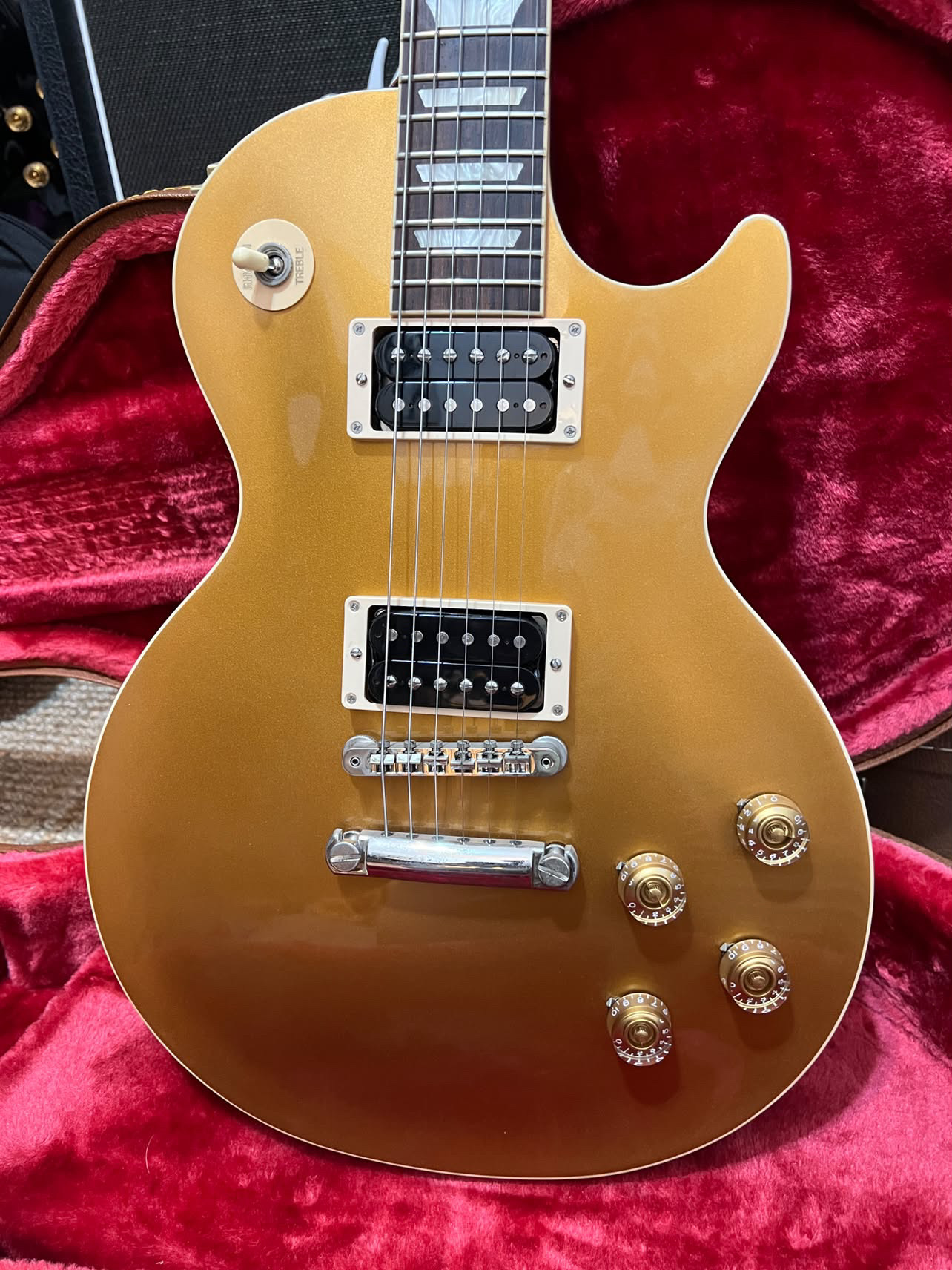 Gibson Slash ''Victoria'' Les Paul Standard Goldtop, photo 2